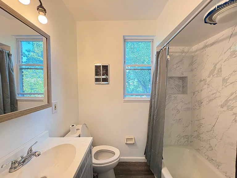 1045 Flemington St — Photo 7
