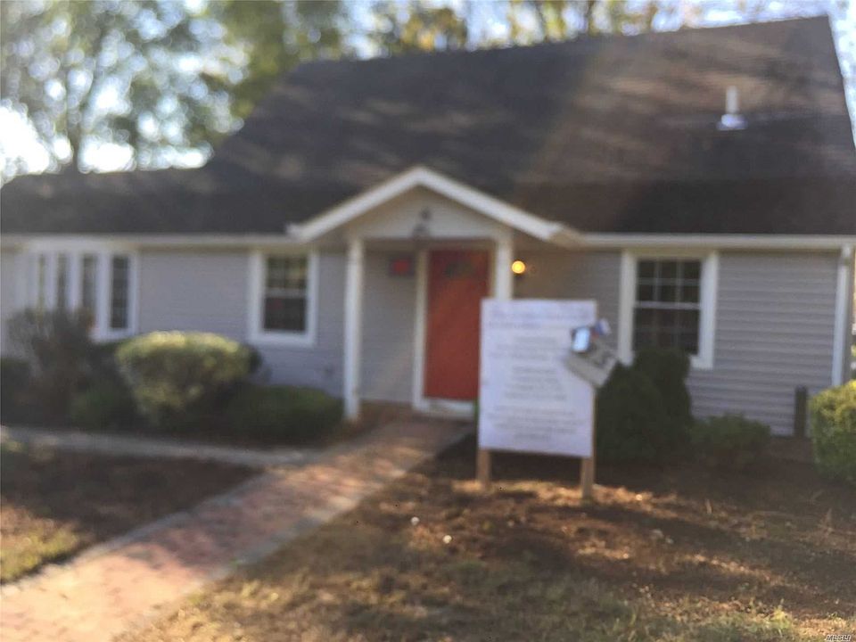 1st image of 85 Maplewood Dr