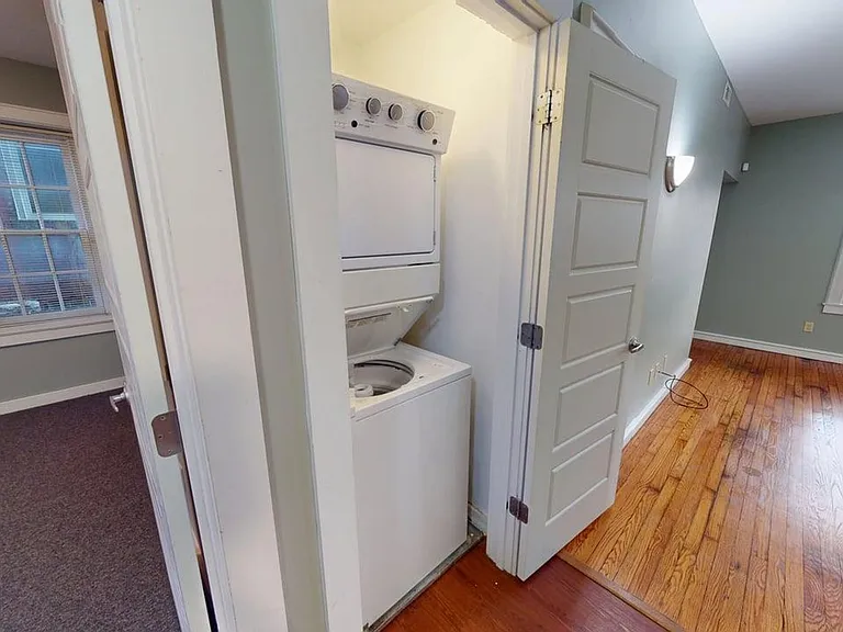 3867 Lafayette Ave — Photo 10