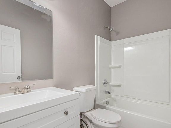 5th image of 1661 W Circle B Dr #1