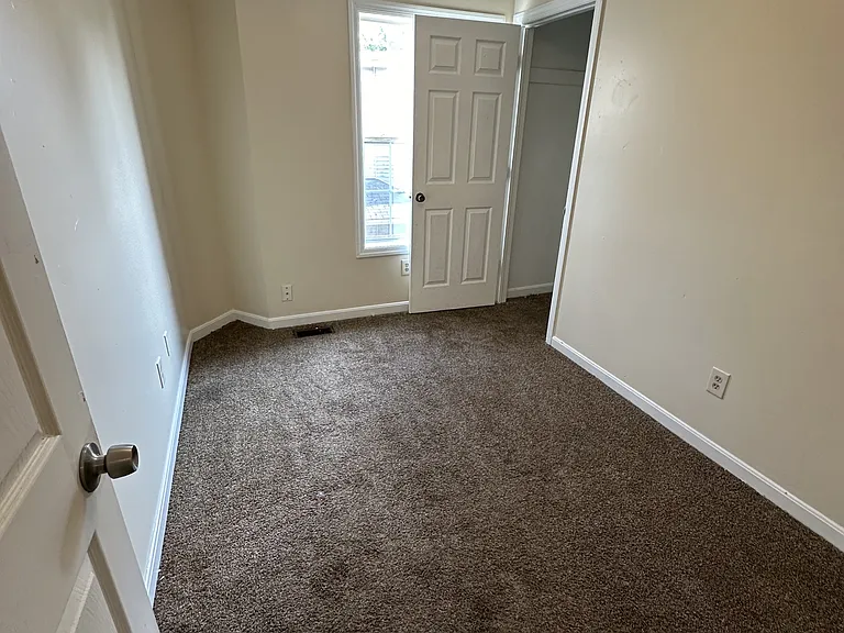 7011 Irvington Ter — Photo 15