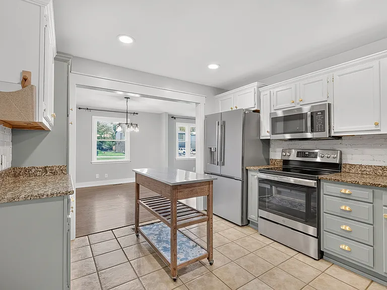 544 Watsonwood Dr — Photo 13