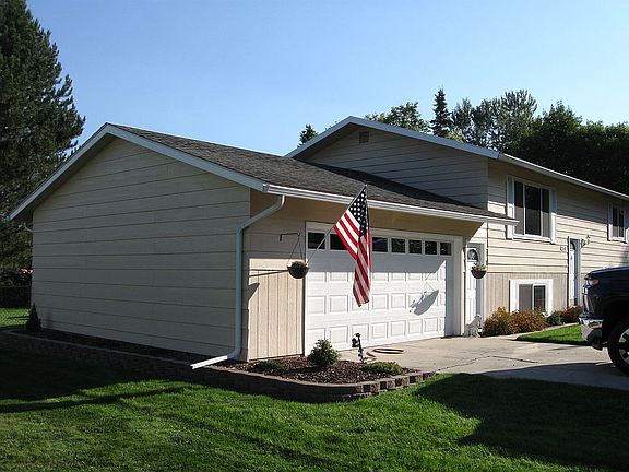 2nd image of 2510 Floral Ct