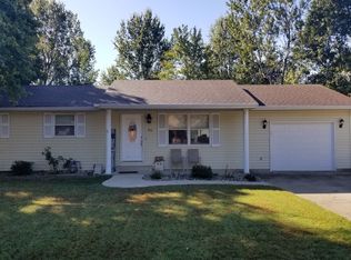 402 W Elm St, Aviston, IL