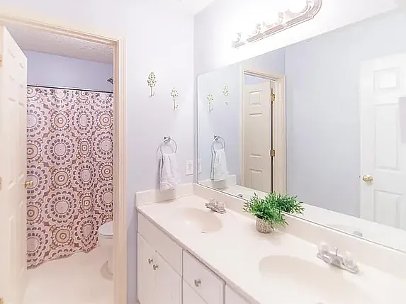 136 Mulberry Cir — Photo 7