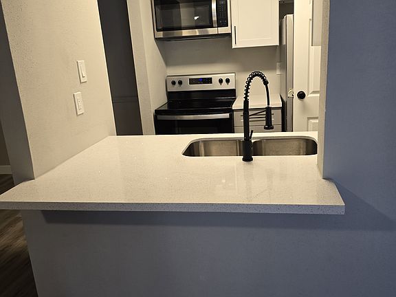 5th image of 12635 Ashford Meadow Dr #1