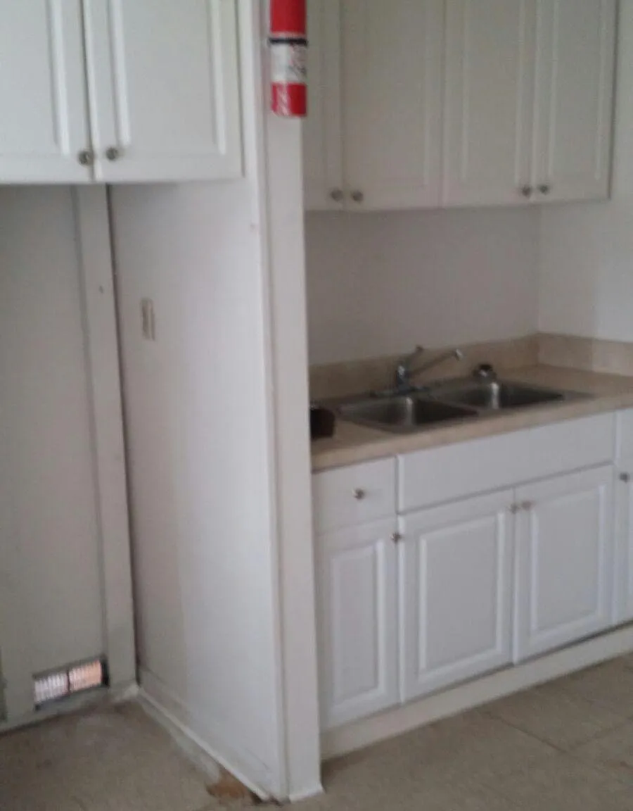 3 bed, 850 sqft, $1,100 — Photo 4