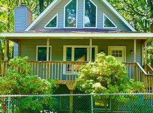 135 Cabin Rd, Milford, PA 18337