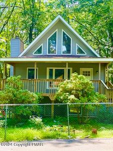 135 Cabin Rd, Milford, PA, 18337
