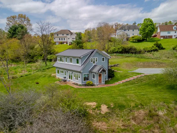 1017 Judyville Rd, Lewisburg, WV 24901