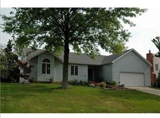 1008 Bowdoin Dr, Mishawaka, IN 46544