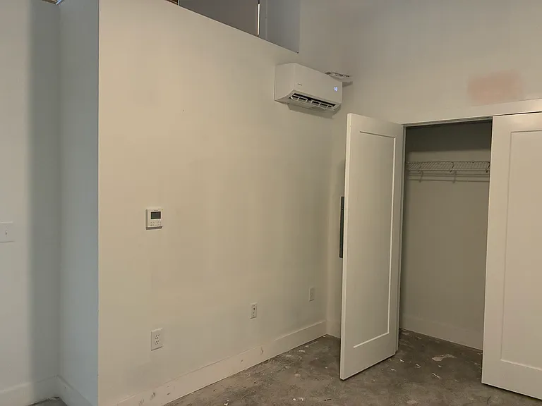 Overton Lofts — Photo 31