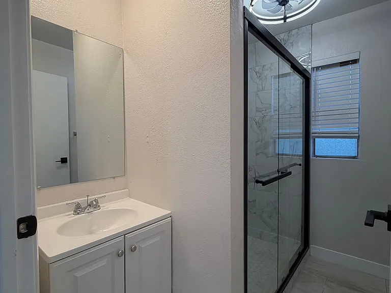 327 S Madison Way #C — Photo 12