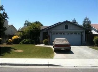5211 Sunlight Ct, Bakersfield, CA 93313