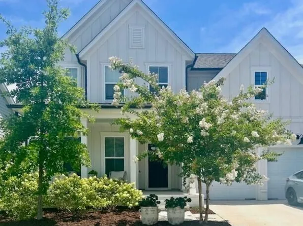 2517 Great Daisy Ln, New Hill, NC 27562