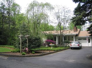 16 Birch Rd, Kinnelon, NJ 07405