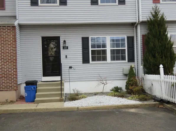 307 Melvin Ave N, Morrisville, PA 19067