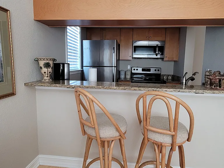 2525 W Bay Dr #B24 — Photo 7
