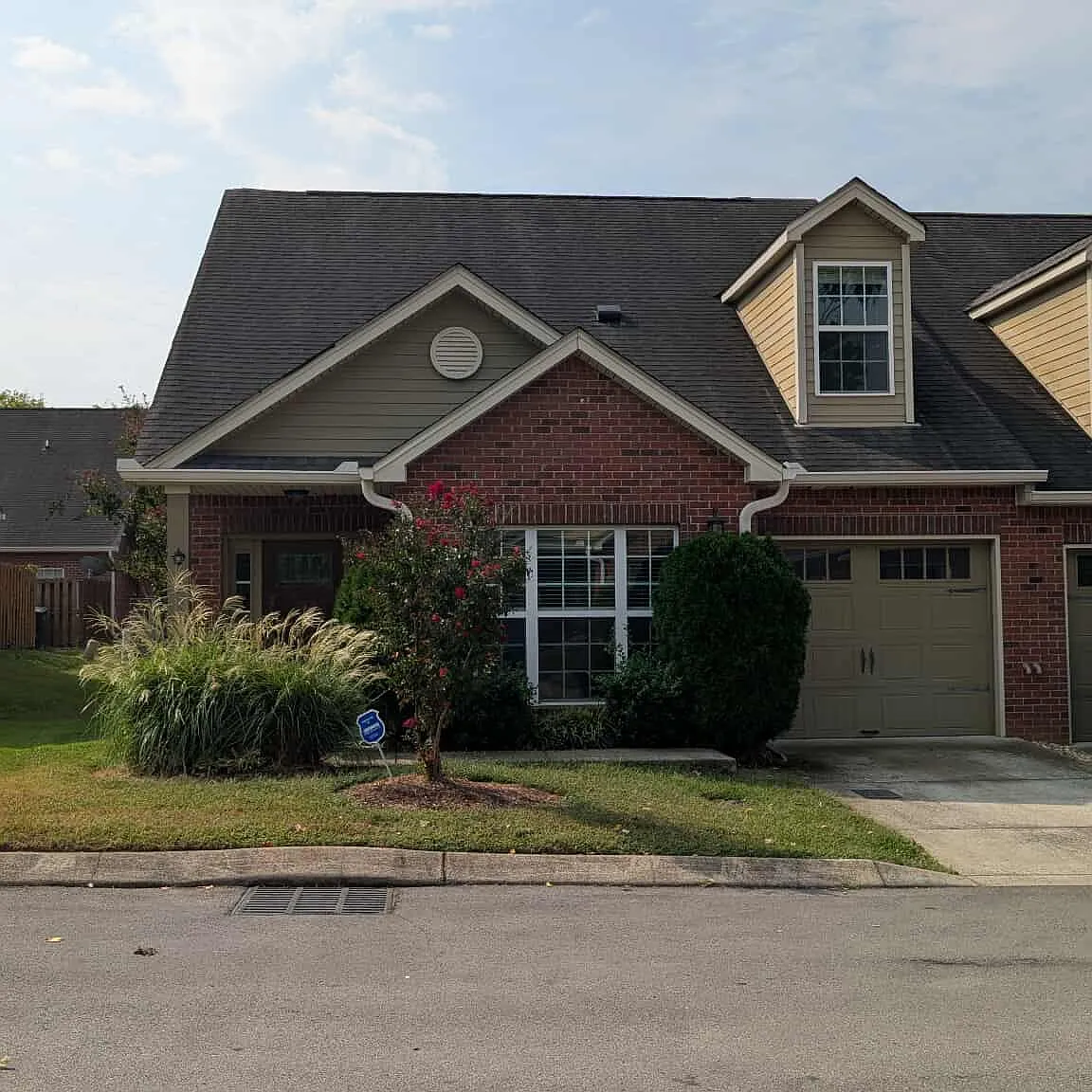 2 bed, 1740 sqft, $2,300 — Photo 1