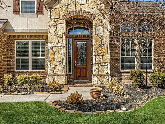 2nd image of 13302 Rising Bluff Ln