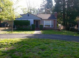 200 Valley View Dr, Medford, OR