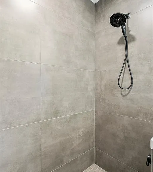 368 6th St S #1 — Photo 32