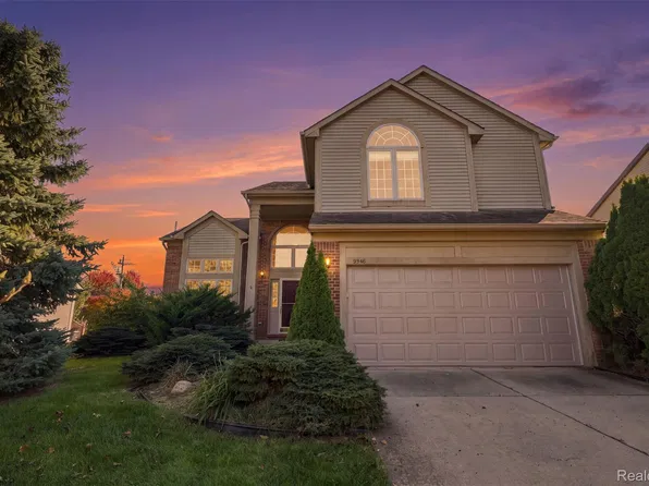 2948 Mystic Dr, Ann Arbor, MI 48103