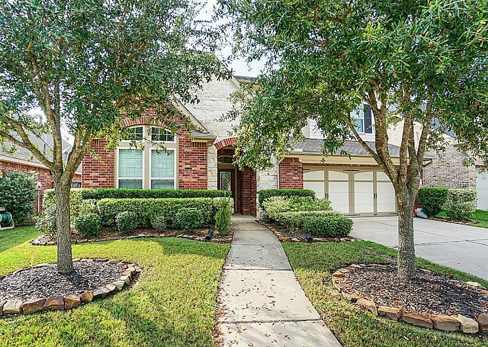 1st image of 24614 Blue Opal Ln