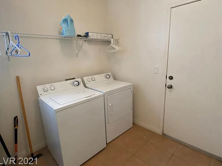 3434 Bella Valencia Ct — Photo 8