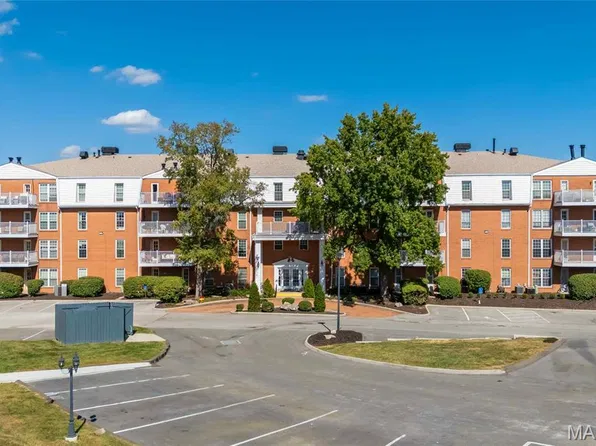 14471 Bantry Ln APT 15, Chesterfield, MO 63017
