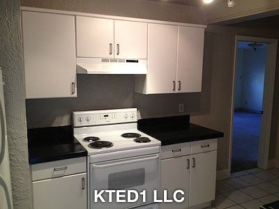 3rd image of 730 27th Ave S