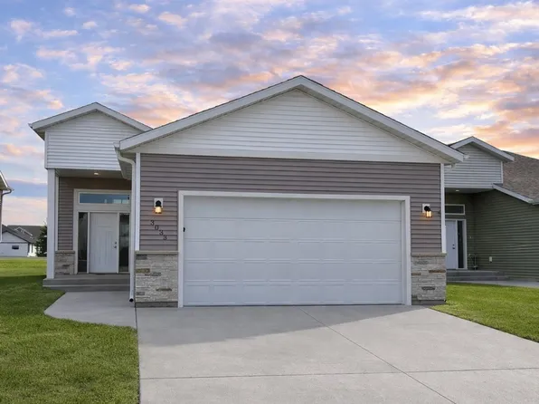 3033 39th Ave S, Moorhead, MN 56560