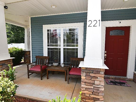 4th image of 221 Drema Ct