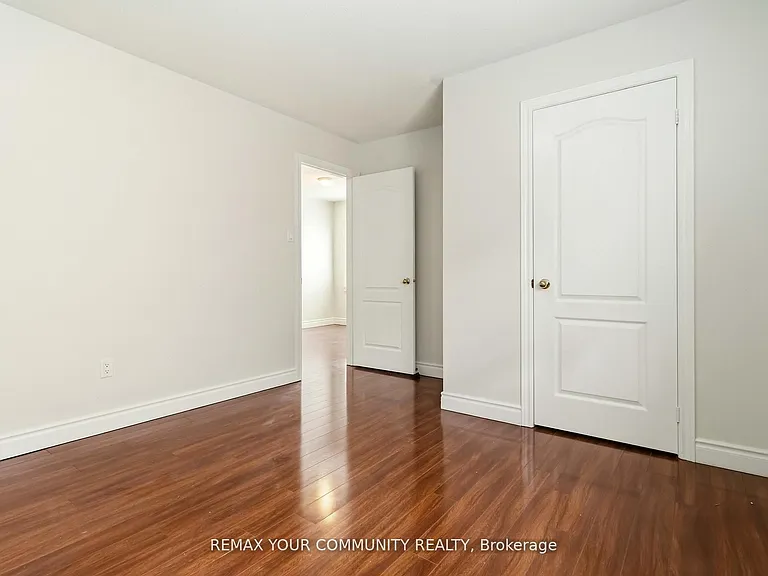 120 Shaftsbury Ave — Photo 26