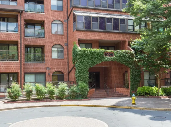 1029 N Stuart St APT 202, Arlington, VA 22201