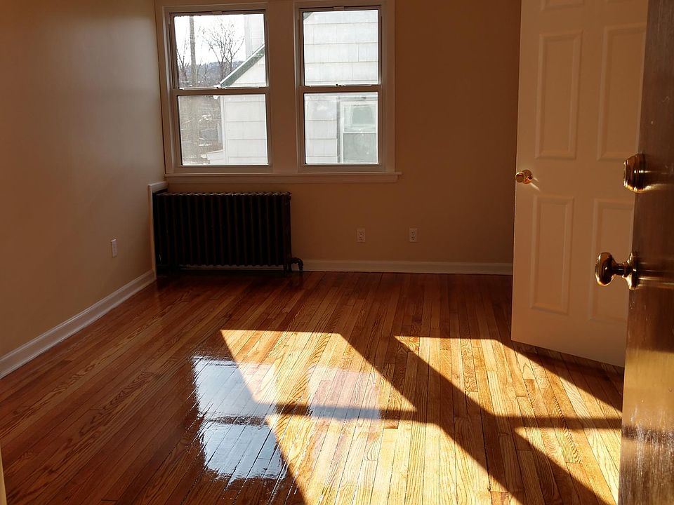 1st image of 44 White Plains Ave #1