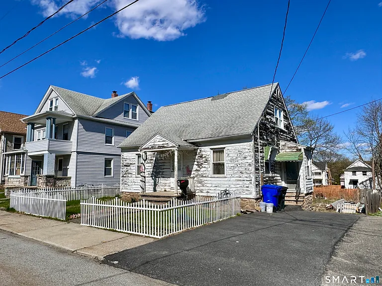 163 Beechwood Ave — Photo 17
