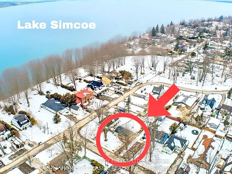 242 Simcoe Ave — Photo 13