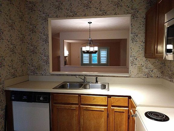 2nd image of 4166 Stillwater Dr