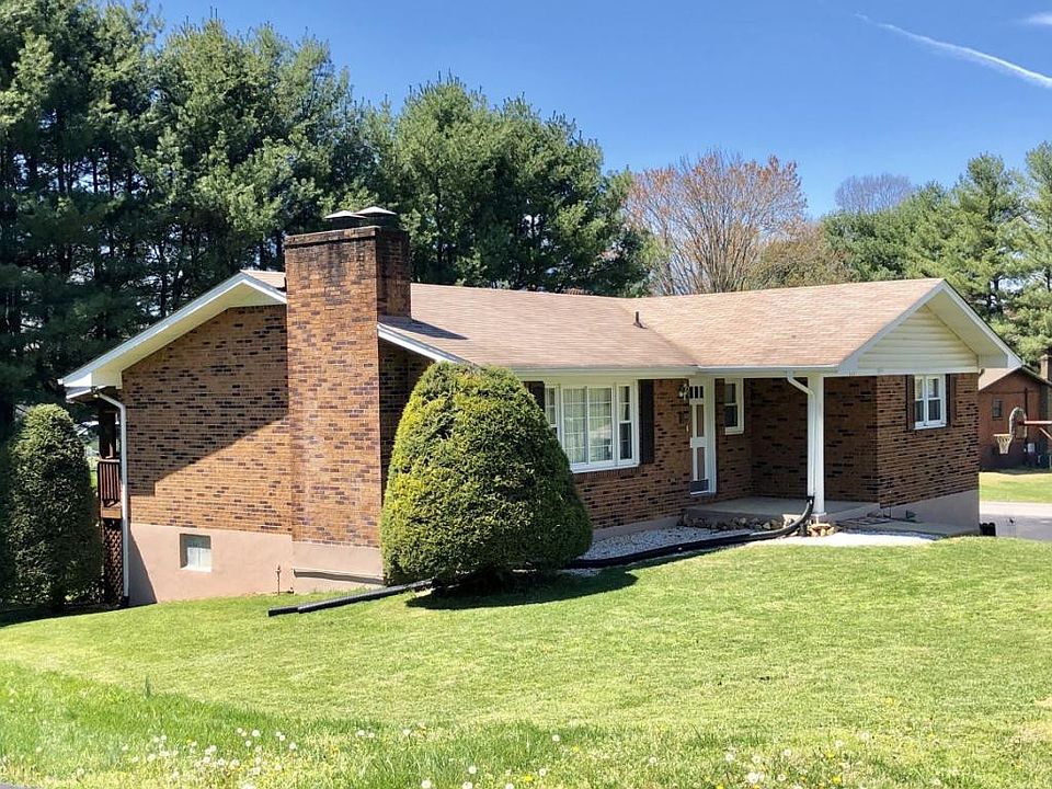 2nd image of 513 Lynnwood Dr
