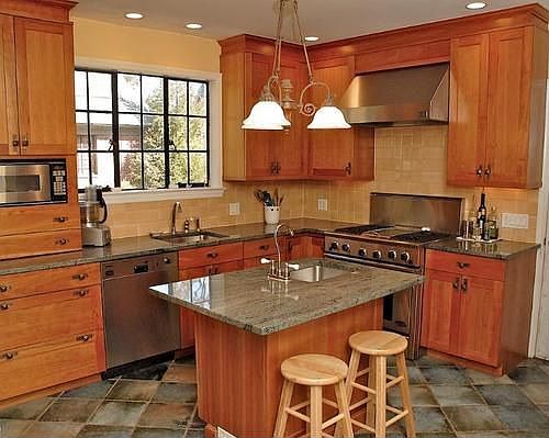 2nd image of 25 Mercer Ave