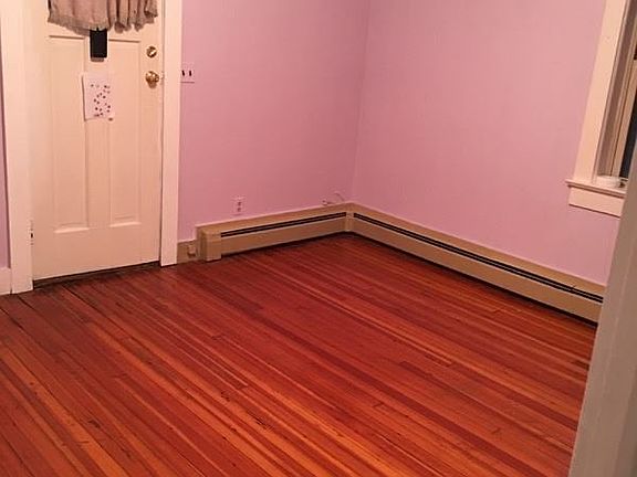 5th image of 3902 Gomer Ct