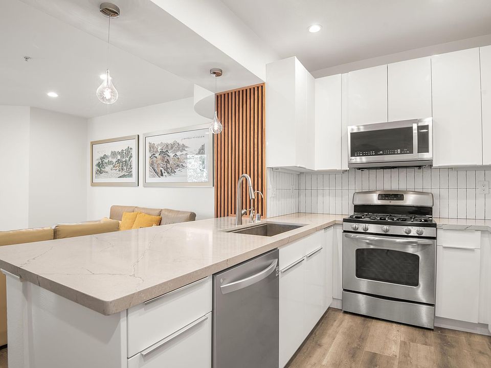 1st image of 620 S Gramercy Pl APT 206