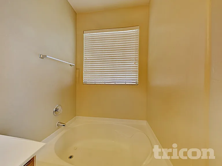 7022 W Carson Rd — Photo 27