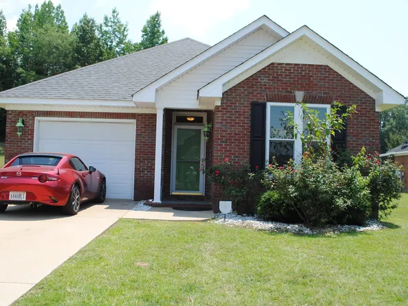 74 Holly Ln, Centreville, AL 35042