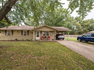 912 SE G St, Bentonville, AR 72712