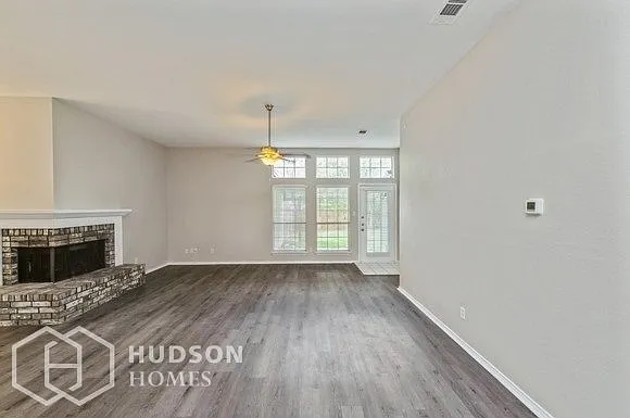 Building Photo - 4136 Clary Dr