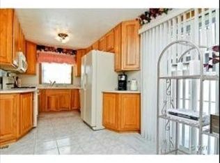 535 N Prospect Dr, Round Lake Park, IL