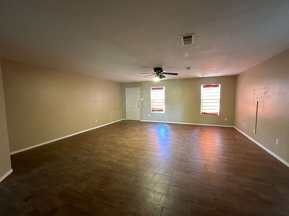 5th image of 2613 Traverse Dr
