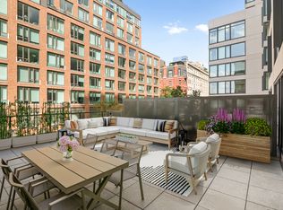 450 Washington St APT 212, New York, NY 10013